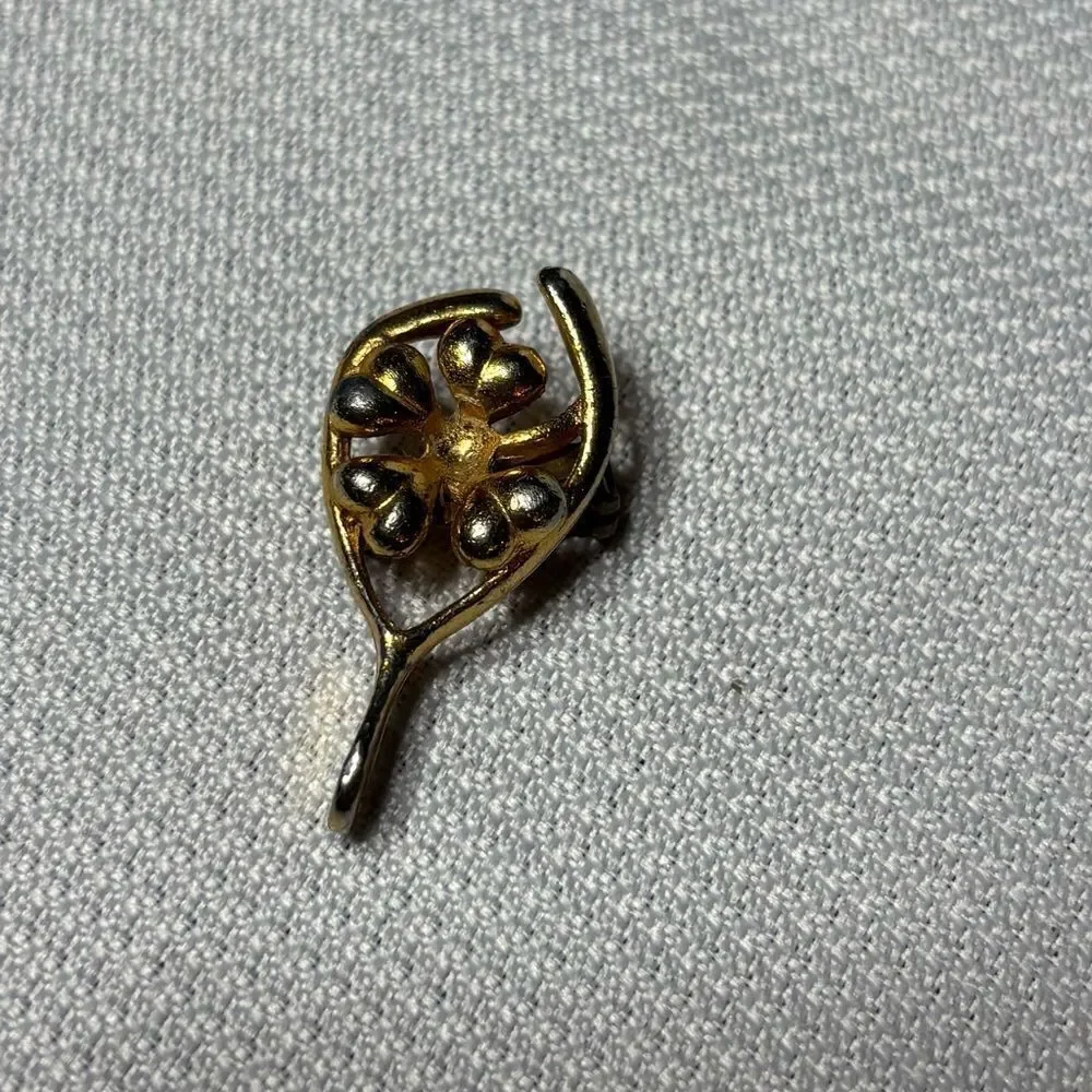 Vintage Goldtone Wishbone Brooch Excellent Preloved Condition